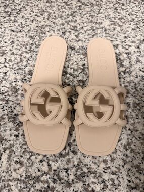 Gucci Nude Interlocking GG Slide Sandals